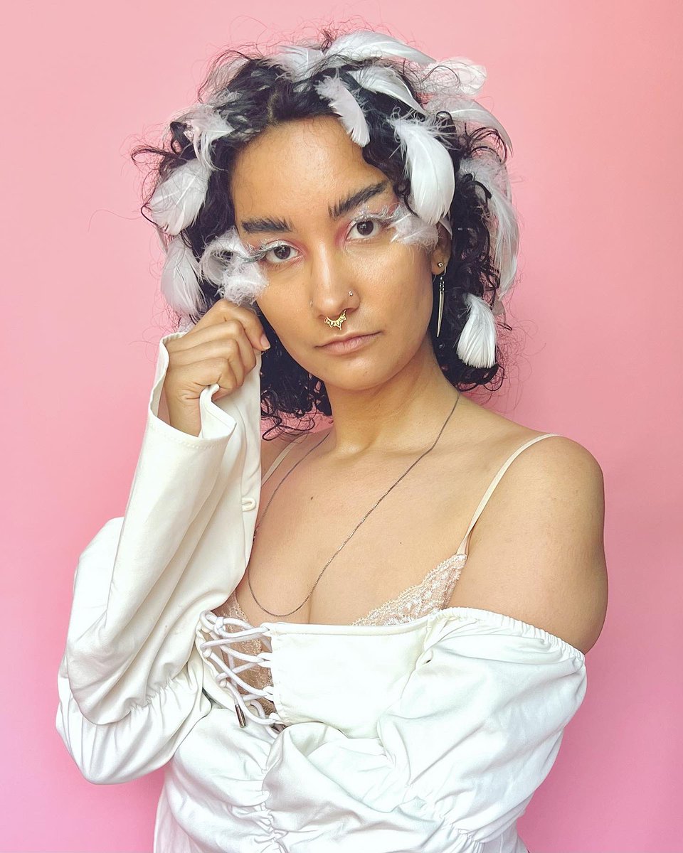 Mdc_F7's tweet photo. Cherub on my insta Mdc_f7

#selfiegameonpoint #selﬁeoftheday #selfiemoment #selfiepics #selfportraits #portraitshots #portraitclub #portraitphoto #portraitshoot #portraitsociety #portraitartist  #outfitlook #happy #style #positivevibes  #happiness  #love #fashion #art #beauty https://t.co/phKb6lhYFS