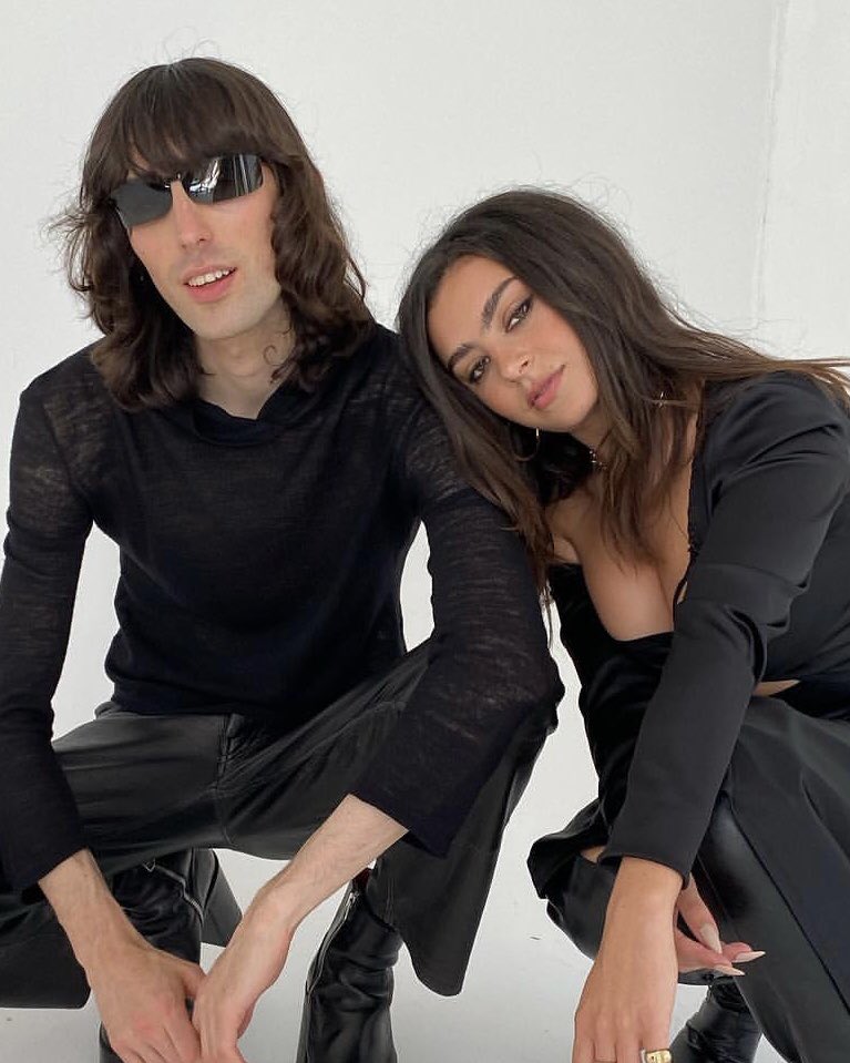 hourlyXCX's tweet photo. 6 years ago today, Charli XCX and A. G. Cook recorded an album in a single day, featuring nine songs.

“20 Steps/Party Party/In My Arms/Happy Now/Dreams/7 Days/Everything/I Don’t Wanna Know/I Got It” https://t.co/u00hRYq1Fa