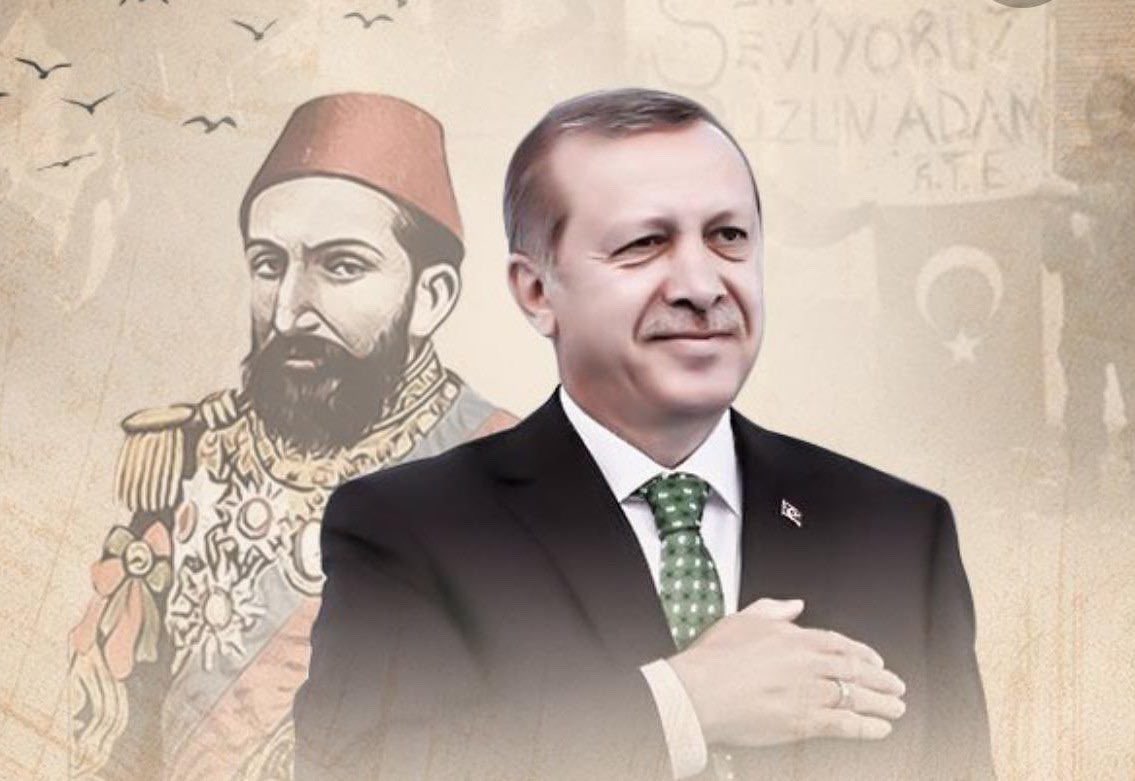 CokYasaaa's tweet photo. Le président Erdogan aura été un grand président qui a fait de la Turquie 🇹🇷 un pays influent à l’échelle planétaire. 

Partout dans le monde, cette élection est suivie, c’est presque devenu une élection mondiale. 

L’Union Européenne, la Russie, les pays Turciques, le monde Arabe, l’Afrique… tout le monde en parle, car tout le monde sait que son issue aura des répercussions. 

Elle intéresse plus que les élections américaines ou britanniques car les enjeux sont planétaires. 

Qu’à la fin de cette élection, la Turquie 🇹🇷 renforce cette influence et que le siècle de la Turquie 🇹🇷 commence !