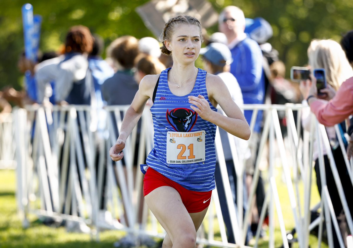 DePaulXCTF's tweet image. 🚨NEW SCHOOL RECORD🚨

Nina Amicon, Meghan Dieball, Alexa Havon and Madison Volz break DePaul’s standing 4x800m relay record with a final time of 8:56.70!

#BlueGrit🔵😈