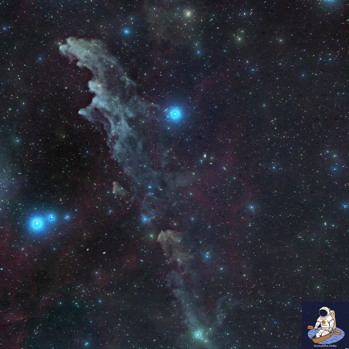 duttaniruddha12's tweet image. IC 2118 or Witch&apos;s head nebula. An extremely faint reflection nebula which is supposed to be an ancient supernova remnant. It is illuminated by the star Rigel
Data from @TelescopeLiveHQ
Processed at 🏠 in rainy/sunny 🇧🇪
#Deepskystacker
#photoshop with astronomy tools
#starnet++