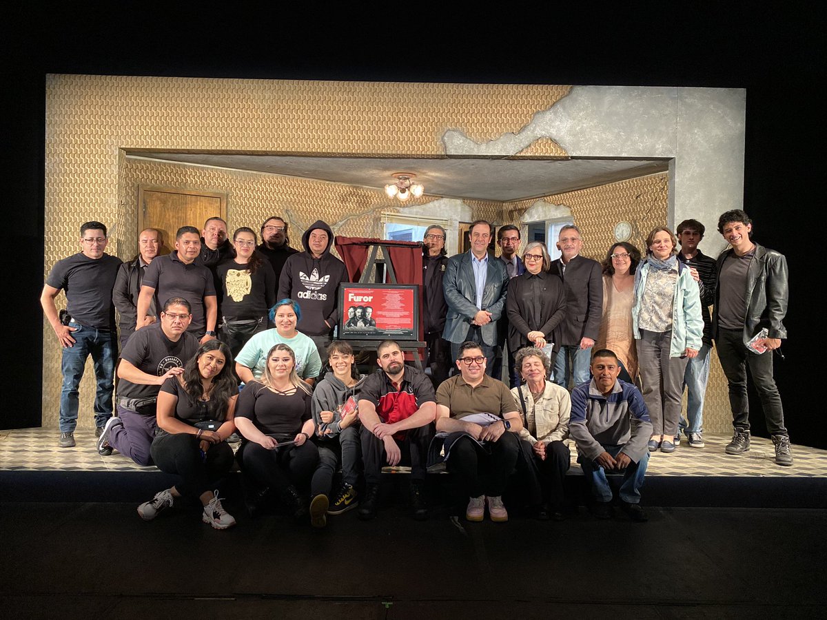 ¡Ayer tuvimos noche de #FUROR con <a href="/ximenaes/">ximena escalante</a> y <a href="/anconamex/">Angel Ancona</a> develando placa! 

🗓️ Hoy y mañana ULTIMAS 2 FUNCIONES 
• Sábado 19:00 h 
• Domingo 18:00 h 

📍 Teatro Del Bosque Julio Castillo <a href="/teatroinbal/">Coordinación Nacional de Teatro</a>.

🎟️ En taquilla y <a href="/Ticketmaster_Me/">Ticketmaster México</a> 
👉🏻 bit.ly/3zZKgob

🧵