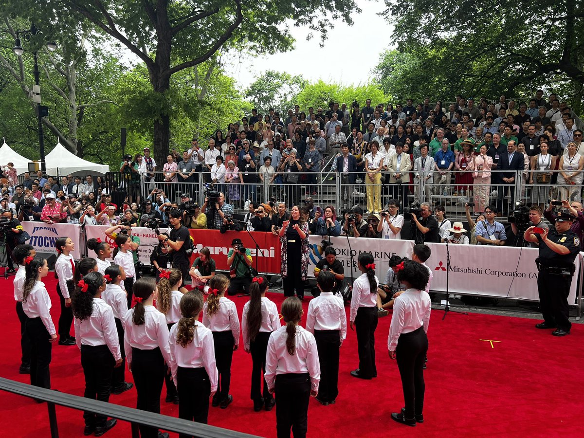 MarkLevineNYC's tweet photo. Wonderful celebration of Japanese culture today on Central Park West, in the 2023 Japan Day Parade…featuring  Olympic legend @kristiyamaguchi as grand marshal! https://t.co/saGK9M86Xk