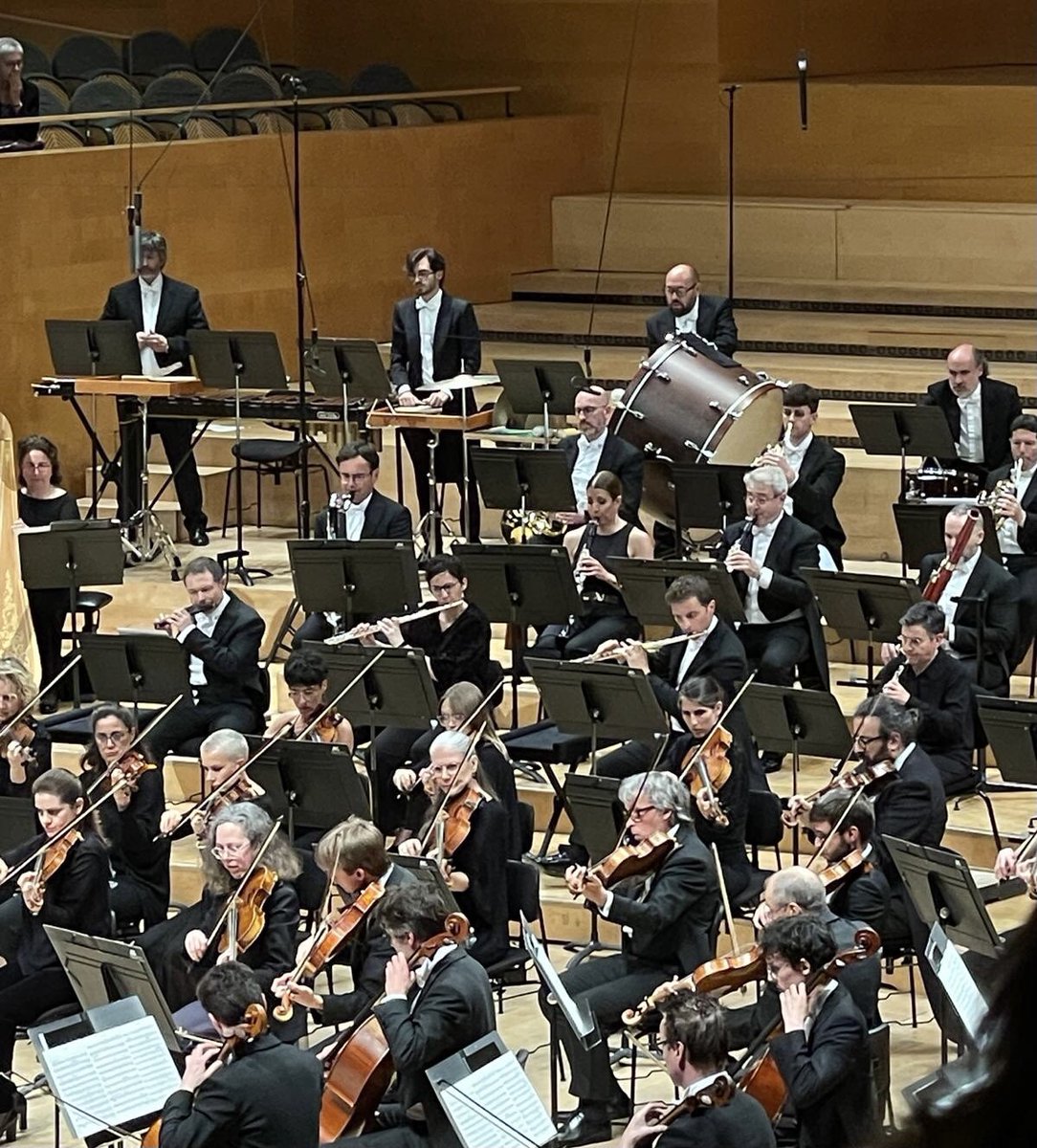 7ª de Prokofiev. Orquestra Simfònica de Barcelona i Nacional de Catalunya
.
#robertoliveira #planetaoliveira #salcedadecaselas #obc