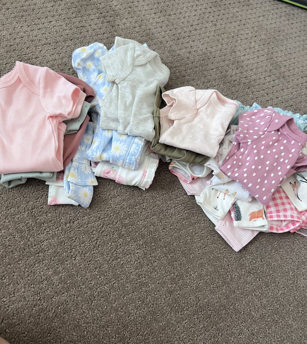 JaciNajarian's tweet photo. Washing onesies and prepping the nursery while listening to the new @jonasbrothers album for the first time. I was not prepared for the tears of this combination today. https://t.co/kCbREfSH7l