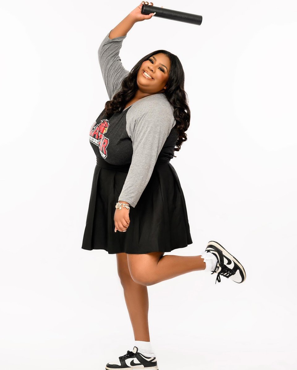 She MASTERED it‼️‼️‼️. Congratulations Niecey 💃🏽💃🏽💃🏽💃🏽
Watch LIVE at 3PM today‼️
fb.watch/kvFdrpiYNL/?mi…
#lamaruniversity #Barley #niece #doyou