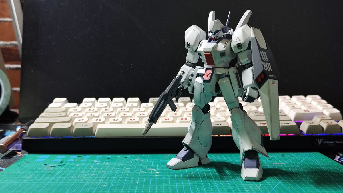 KRTfrom2018's tweet photo. First time to build a GUNPLA with pen paint🫤HGUC JEGAN https://t.co/pXdfHNlBZa