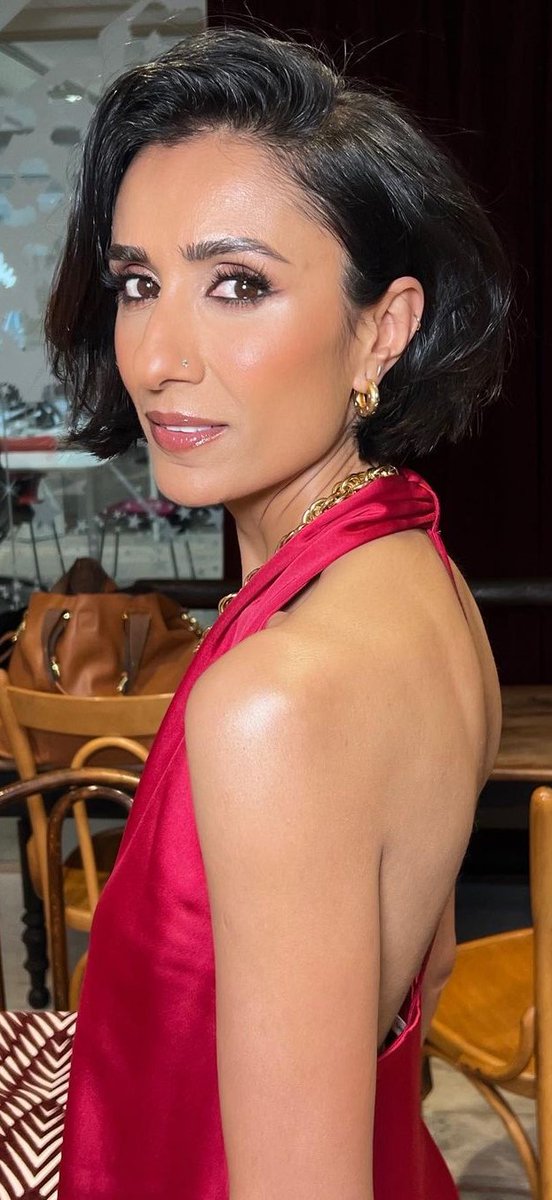 (⭐)STAR(⭐)THROBS(⭐) on Twitter "Anita Rani reds"