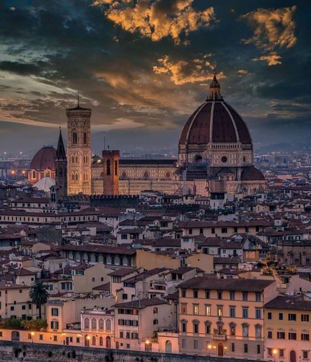 SunsetsAfrican's tweet photo. Florence https://t.co/uxjRRVeiLB
