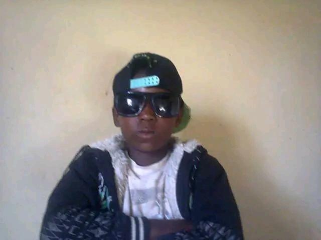 Mushanga23's tweet photo. You laugh I block you😂
Once upon a time. #KingBuga https://t.co/3DIaowkXyh