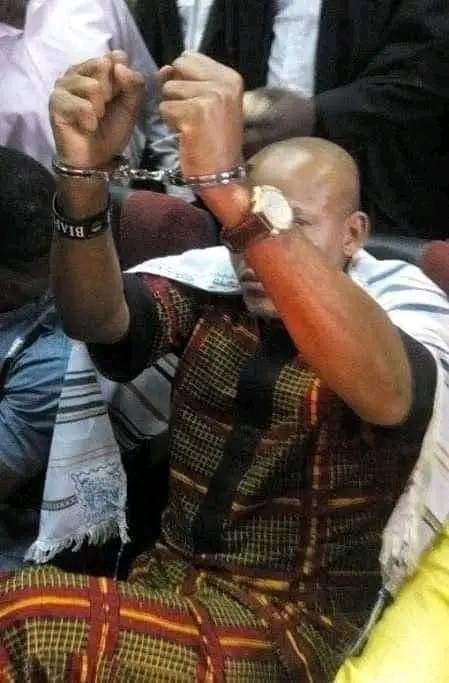 I HAVE A SIMPLE QUESTION TO ASK!!
PLEASE WHERE IS UCHECHI MNK's WIFE? WHY IS SHE NOT TALKING? WHY DID UCHECHI MNK'S WIFE ABANDONED HIS HUSBAND HOUSE AND RELOCATED TO THE HOUSE CHIKA EDOZIEOKUKO AND CHINASA NWASATAN RENTED FOR HER? PLEASE ANY USEFUL INFORMATION AUTOPILOT CARES.