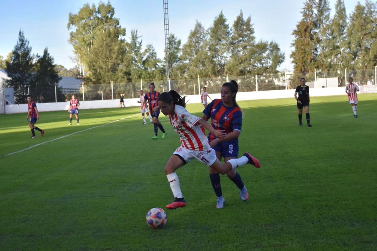 clubaunion's tweet image. #FútbolFemenino | #PrimeraC 🏆
⏱️ 38'ST
#ElFrontón 1 - 1 #Unión  

#VamosTate 🇦🇹
📸 Agustina Schiavi