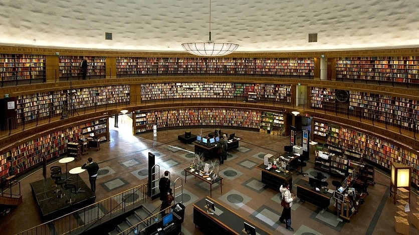 sarahbell230's tweet photo. Why Amazon will never replace libraries. #gametrailers #VideoGames https://t.co/CjuDMpSAJA https://t.co/rSP3cmHQ69