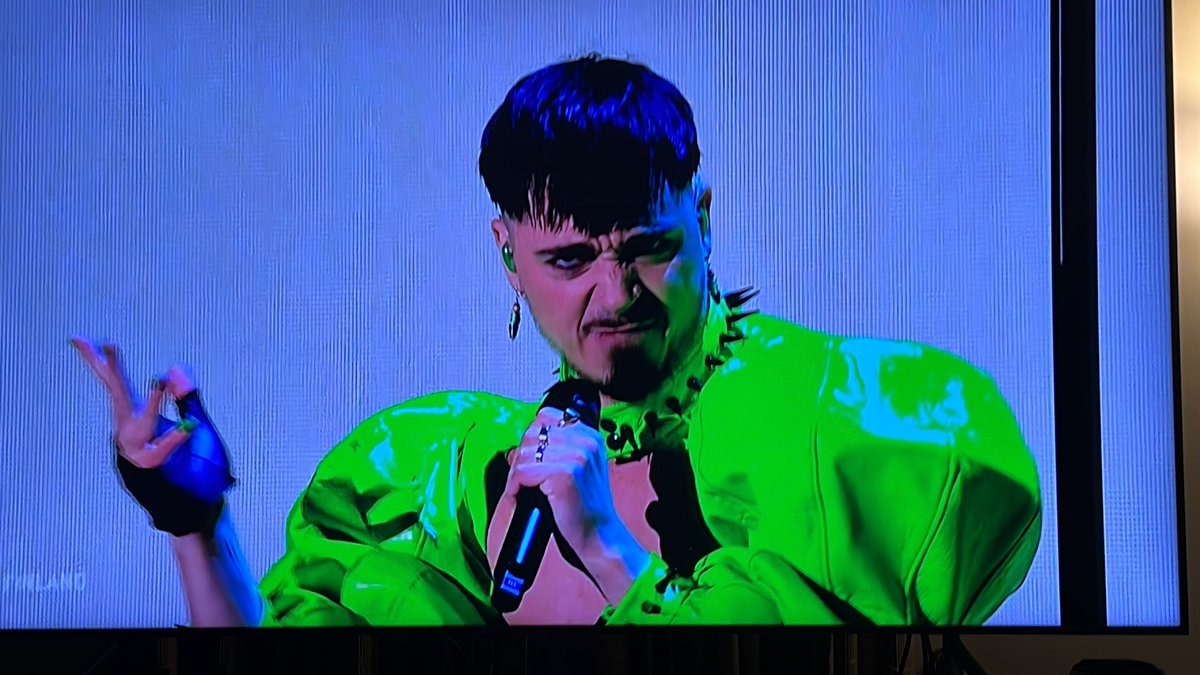 Worst #Hulk costume ever #Eurovision