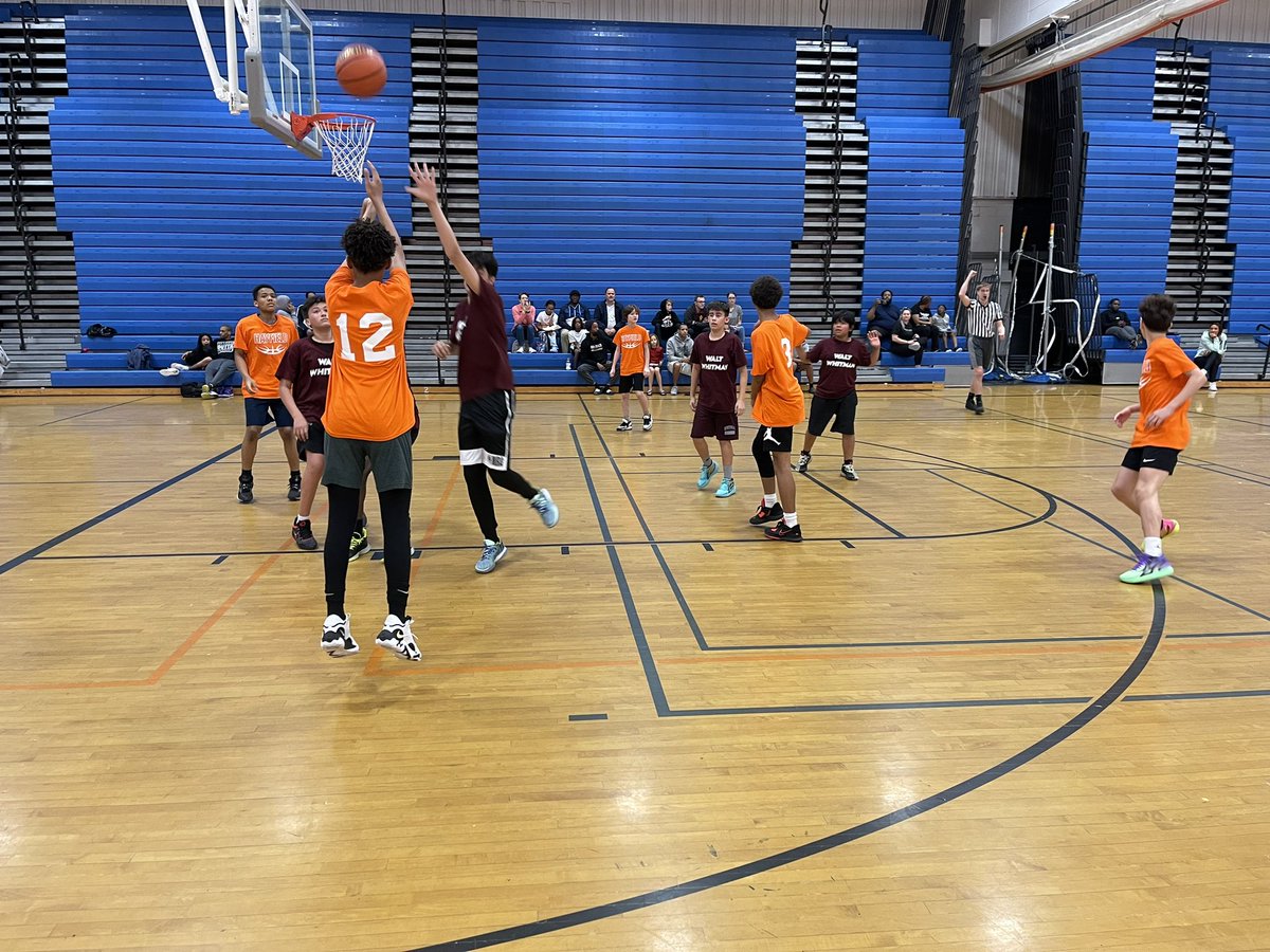 Week 4 of @FCPSR3 MS basketball is in the books! On to championship week next weekend for the Middle School After-School Program intramural basketball teams! Good luck to all next week! @HawksStayAfter @SandburgASP @KeyMiddle @TwainMS @fcpsnews #afterschoolprograms