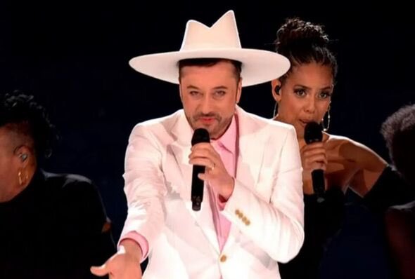 allallee's tweet photo. Boy George called. He wants his hat back 😂 #Eurovision #Eurovision2023 https://t.co/rtCvQzHoo3