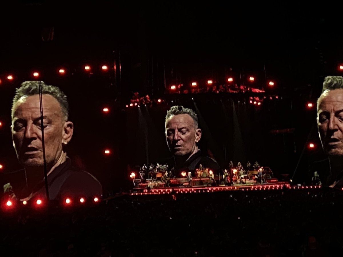 antoninmigs's tweet image. Il n’y a qu’un seul Boss. 
Je peux mourir en paix. #Springsteen2023