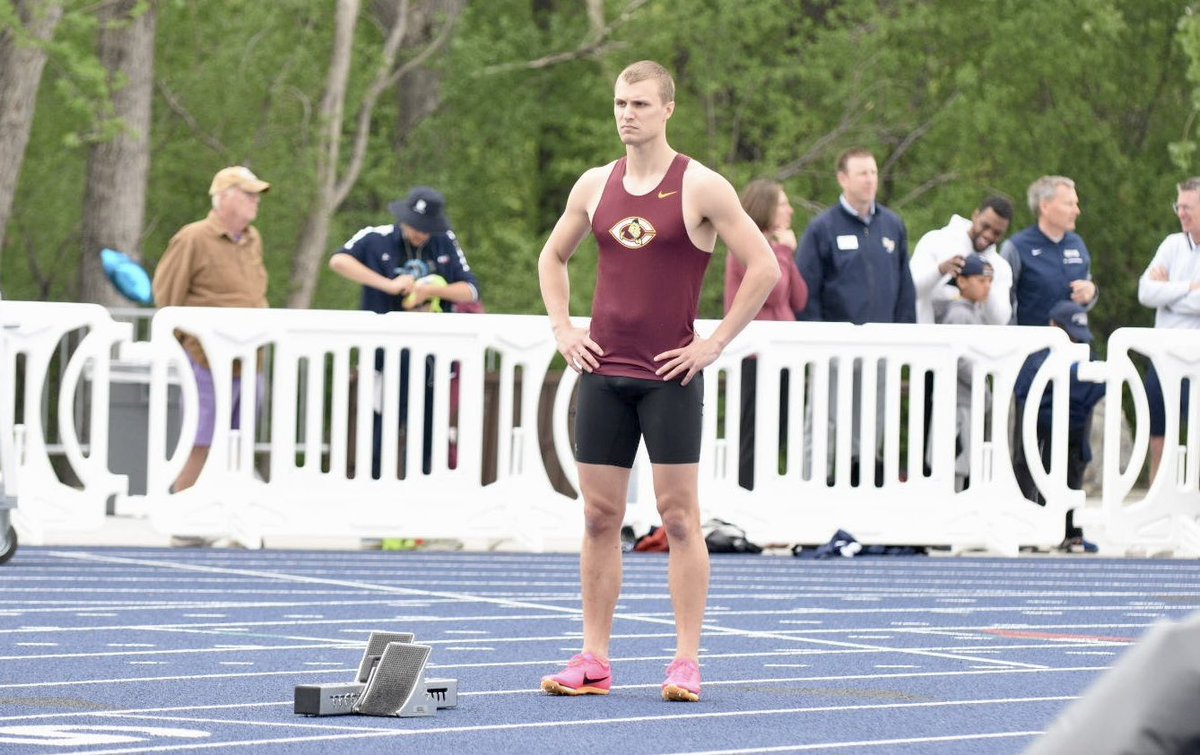 HE DID IT AGAIN! 
Cal Wright goes even faster in the finals of the 400 meters to break his school record which he set yesterday. His time of 46.95 is ridiculously fast &amp; will get him to the national meet!