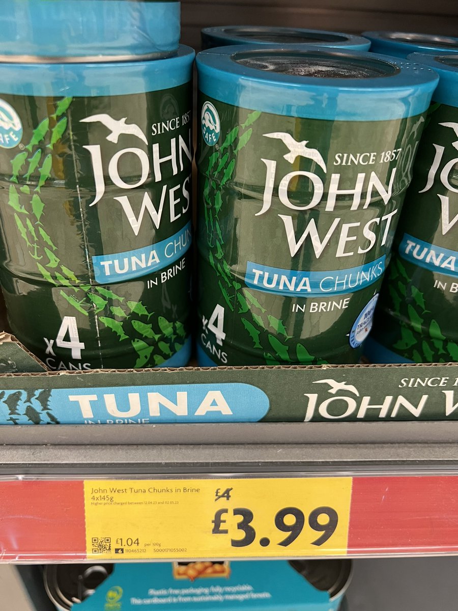 NersesAM's tweet photo. Absolute bargains at @Morrisons today. https://t.co/T9ZbdNYdaJ