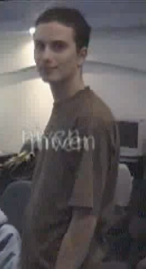 michalmalewicz's tweet photo. I got sent a video from 2001 - this is me at 19 y.o. at a quake tournament - my team did well then 🔥 https://t.co/zXi1Gjv81w