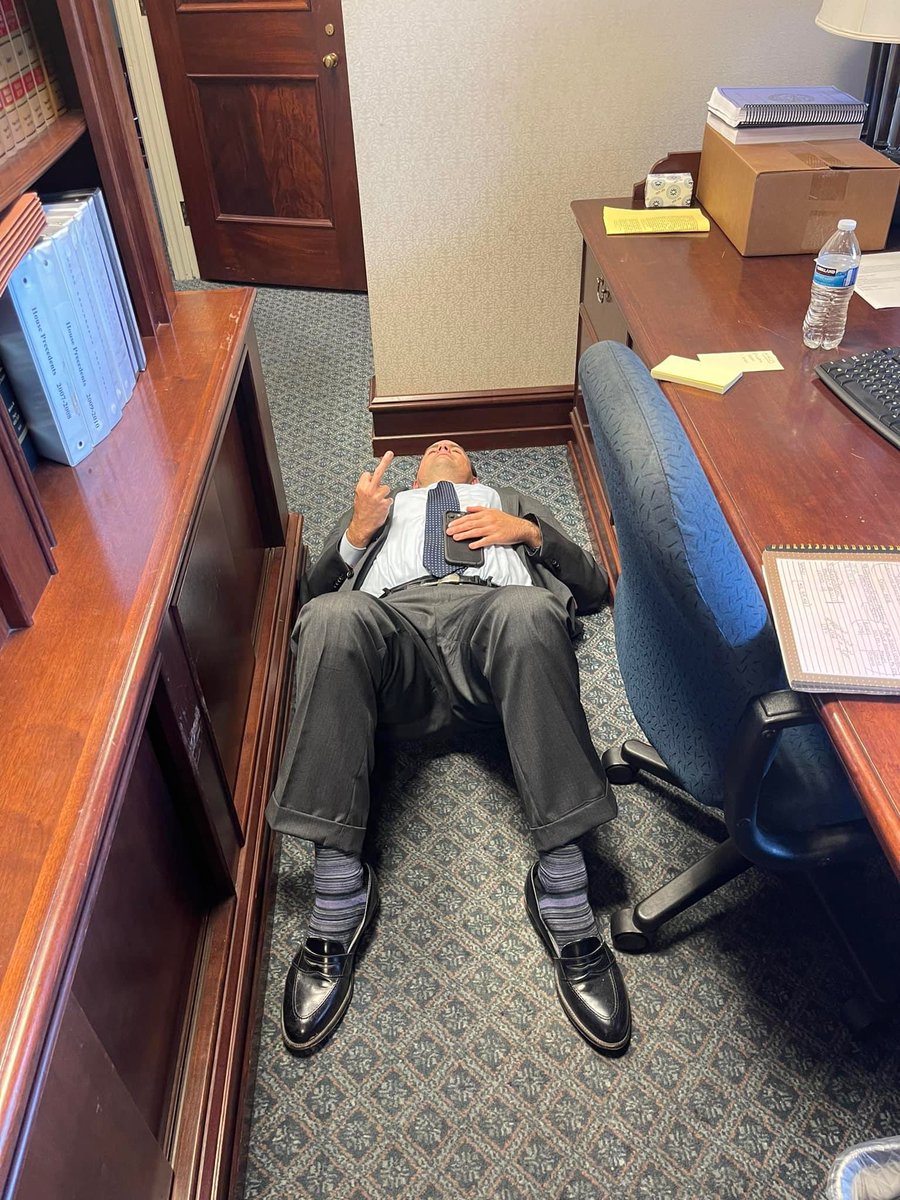 fitsnews-on-twitter-this-pic-of-a-top-schousegop-staffer-at-the-s-c