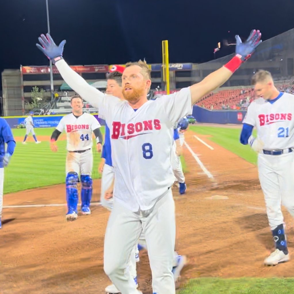 BuffaloBisons's tweet photo. Never count this Herd out! ๐ฆฌ๐ฆฌ๐ฆฌ๐ฆฌ
#Bisons batters in the 9th/10th innings during #WalkOffWeek
๐น.535 average
๐น.639 OB%
๐น1.317 OPS
๐น13 runs (10 different #Bisons)
CLUTCH! https://t.co/zMIsx85aTU