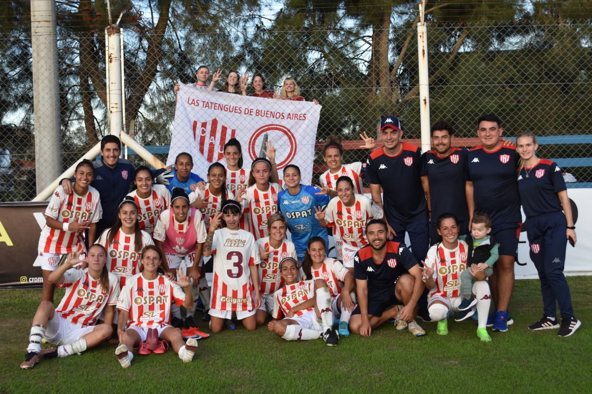 clubaunion's tweet image. #FútbolFemenino | #PrimeraC 🏆
🙌🏼 ¡𝗧𝗿𝗶𝘂𝗻𝗳𝗮𝘇𝗼!
#ElFrontón 1 - 3 #Unión

#VamosTate 🇦🇹
Todas juntas 💪🏼

📸 Agustina Schiavi
