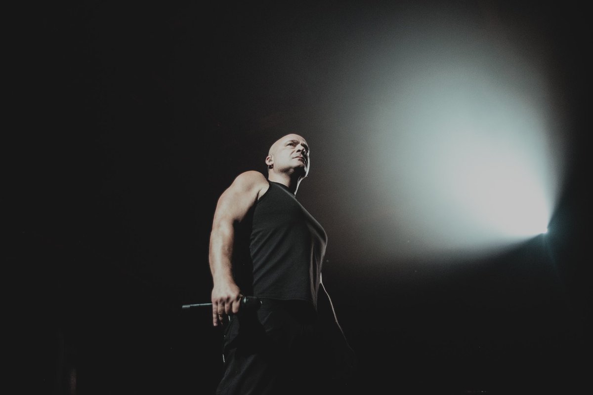 _paradoxvisuals's tweet photo. Some shots of @Disturbed last night in #Abbotsford for @CFOXvan https://t.co/Vjw7WdyQ98