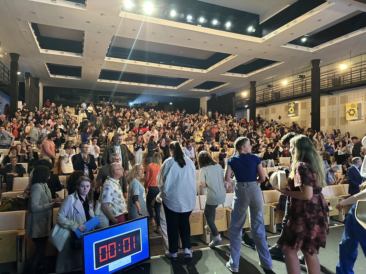 <a href="/FestiPREV/">FestiPREV</a> C’était 36 courts-métrages en compétition créés par des collégiens autour de la prévention, citoyenneté et jeunesse. En présence de la Secrétaire d’État <a href="/SoniaBackes/">Sonia Backes</a>.
🗣️Des jeunes qui parlent à des jeunes et à leurs parents ! A regarder et partager !