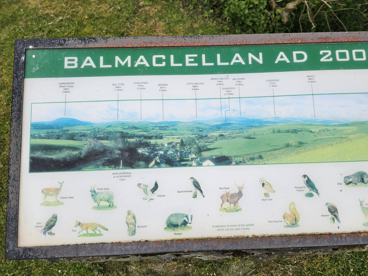 I missed this little memorial bc I entered Balmaclennan right bf this and exited maybe 50 feet past it. Today my goal was Sam's school in New Galloway, so I did pass this, backed up, and took a few photos. #SamHeughan #Balmaclellan