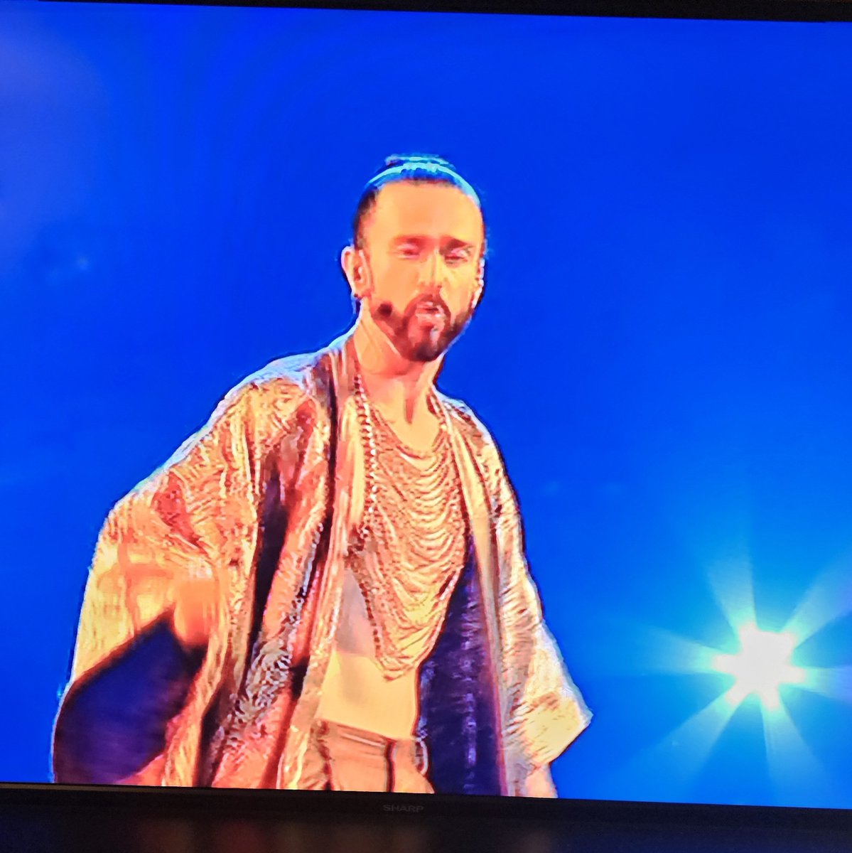 bechillcomedian's tweet photo. The guy who corners you in a party to tell you about his time teaching scuba in Thailand for 3 years and that he doesn't DO relationships. #Eurovision https://t.co/qaCOtdWX8A
