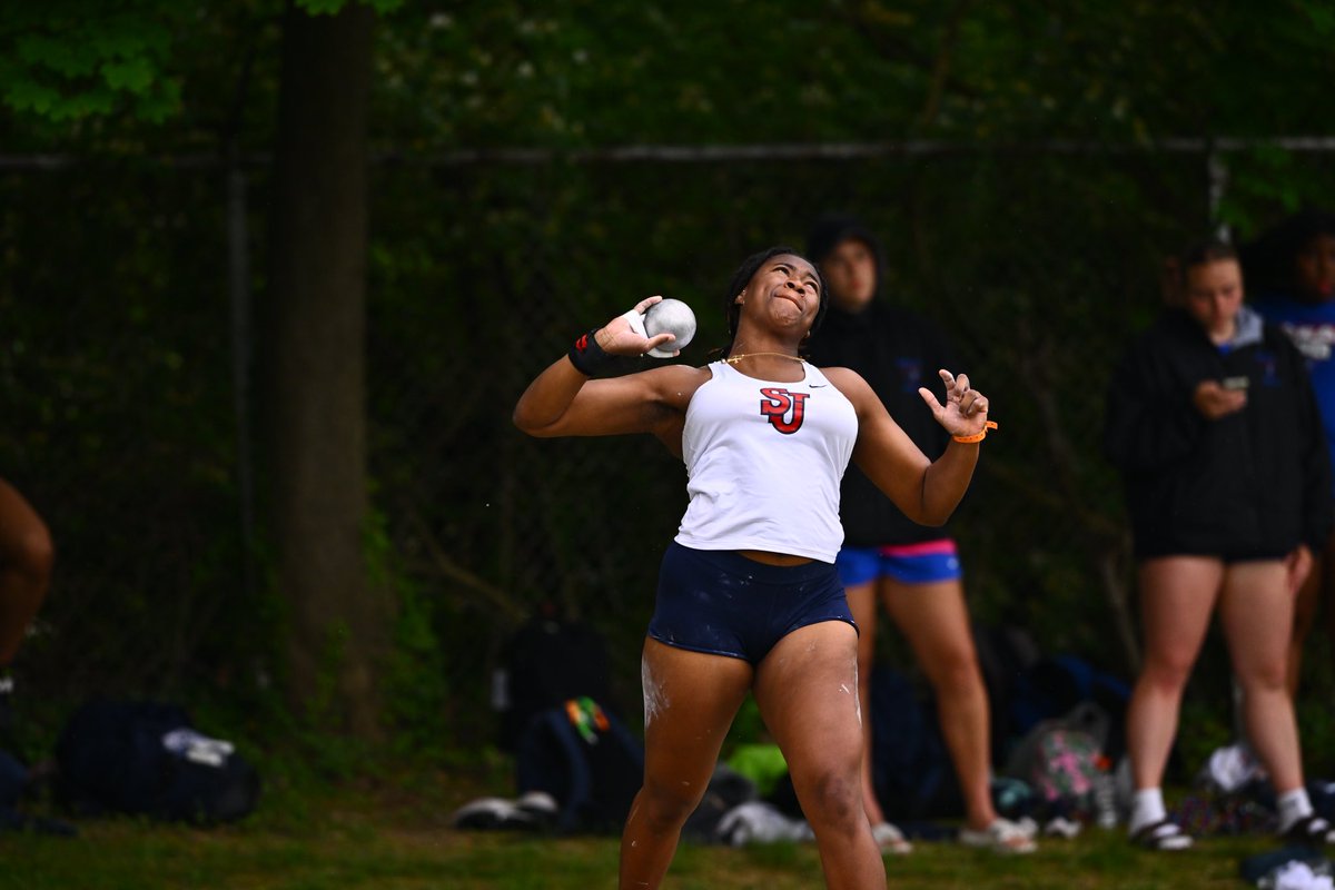 StJohnsTFXC's tweet photo. BIG EAST Champ x2️⃣
What a day for Jamora Alves as she captures the conference titles in the discus and shot put throws‼️ #SJUTF https://t.co/8etNCXNBj4