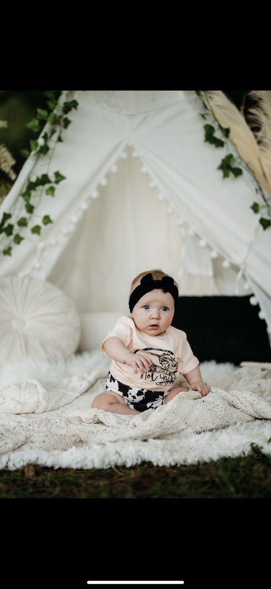 KayleeDawnNixon's tweet photo. I still can not believe I have 3 daughters🤩 https://t.co/Z9RCYY7F4F