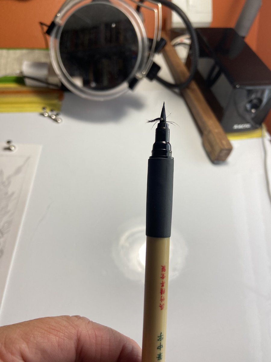 It’s frustrating when you have every inking device, pen, brush, nib and marker known to man and you finally find the thing that gives you the exact kind of line you want and it’s THIS half dried out abomination.