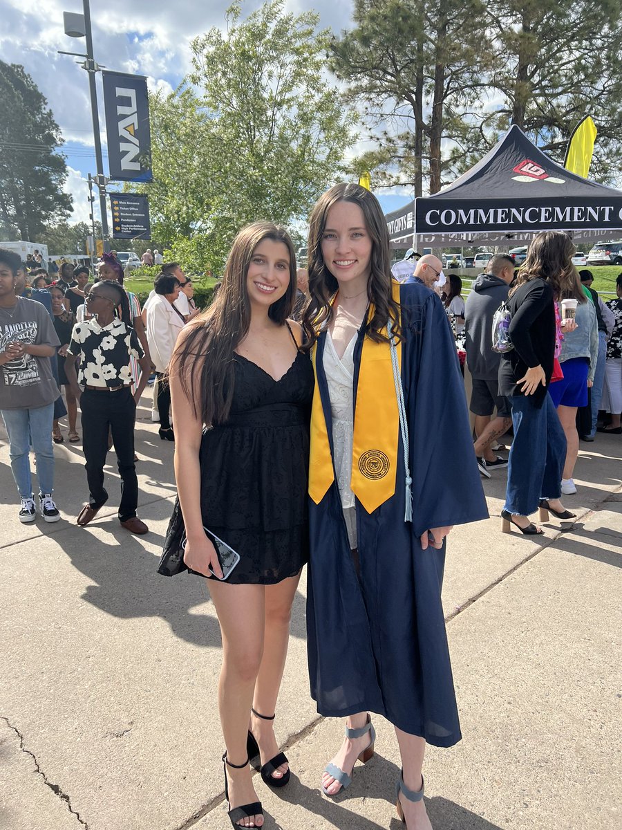 emilyynelson18's tweet photo. Proud of my best friends 🫶🫶 #NAUgrad https://t.co/NAy4SMj8b5