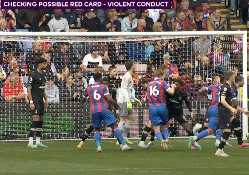 Hi <a href="/ChrisBillam/">Chris Billam-smith</a>, you got any room left on your undercard? 🤷‍♂️