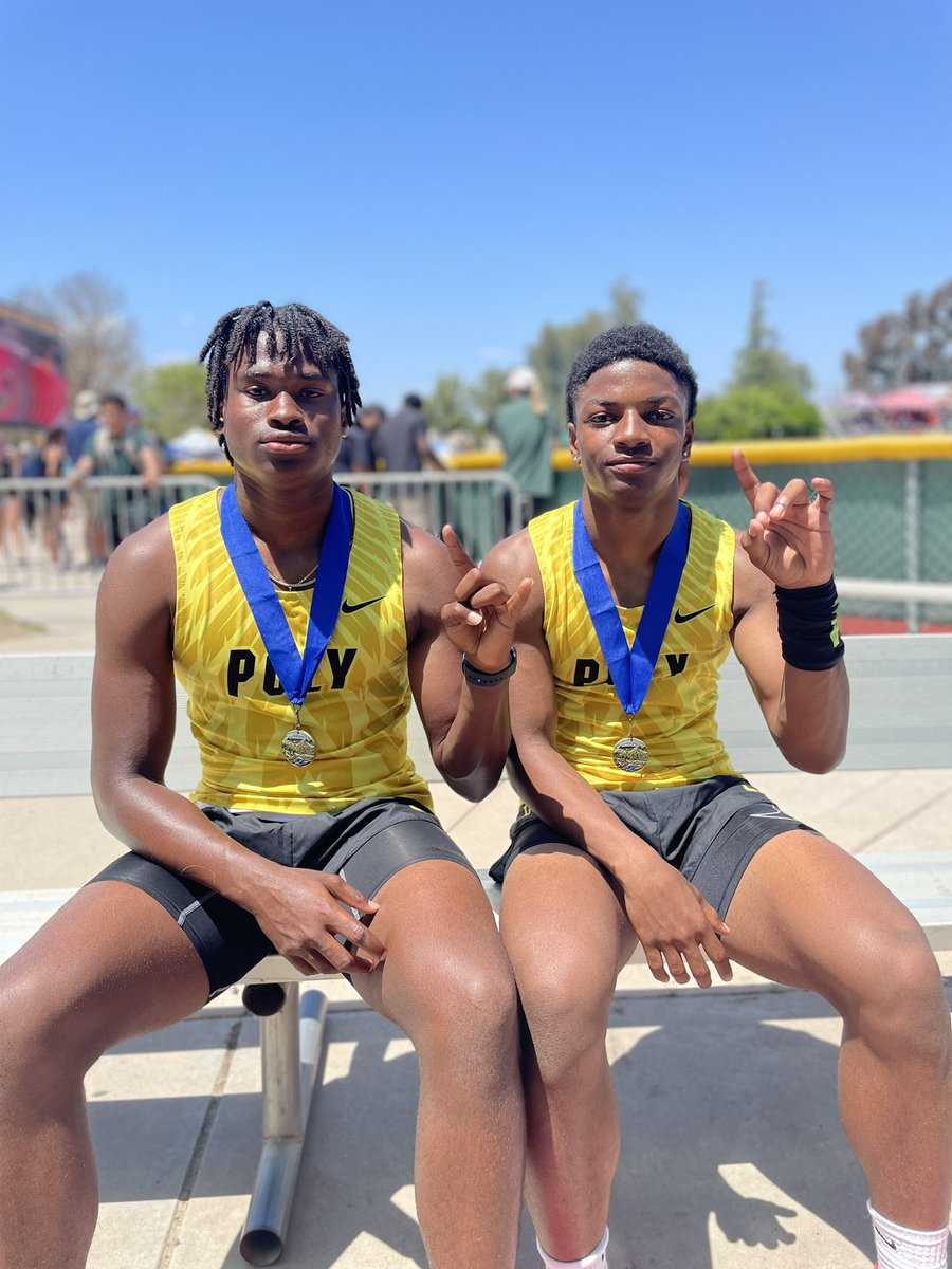 562sports's tweet image. Having a hard time getting headshots of CIFSS champs bc they keep rushing off for their other events haha. Great 4x1 for Poly