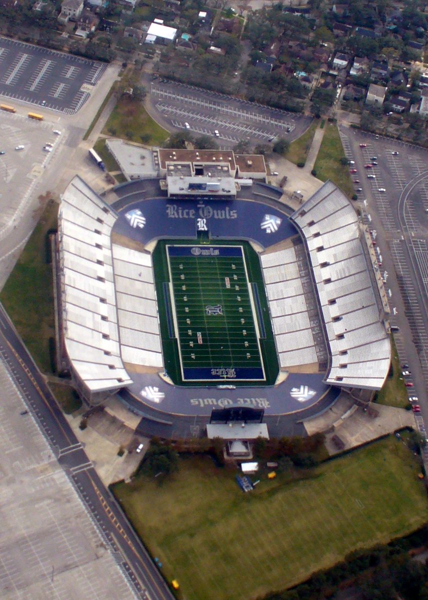 lukemiller53's tweet photo. WOW! After an amazing conversation with @SandersDavis225, it is an honor for me to announce that I have received an offer from Rice University! #GoOwls @RiceFootball @CoachRegalado @cmoorefrog @TenneyCoach @RoundRockFB @var_austin @Perroni247 https://t.co/aIm7Hn1OOG