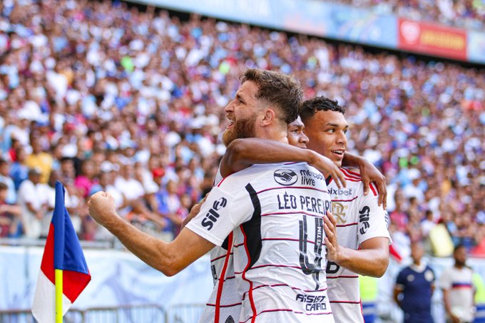 FwCYEEbWwAsJswW?format=jpg&name=small