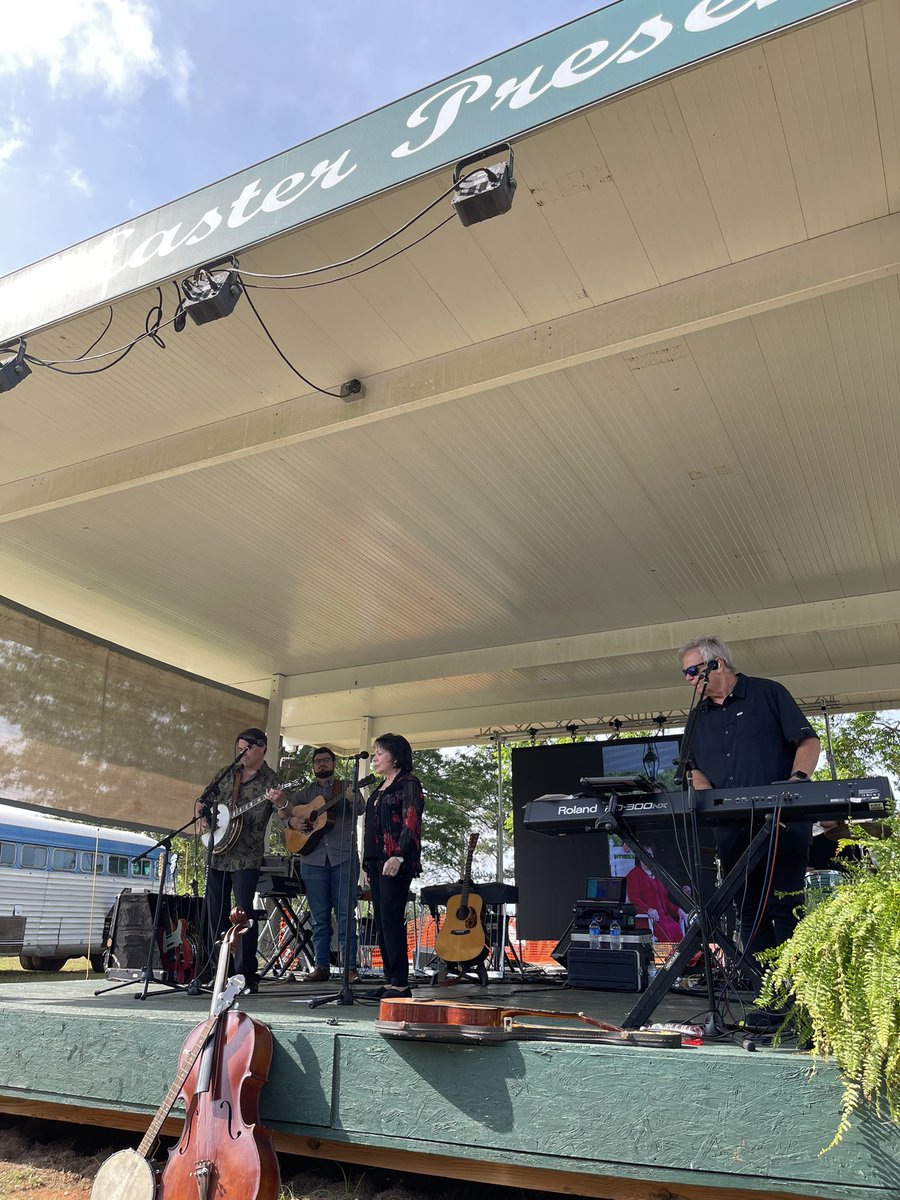 Sheri Easter tweet media