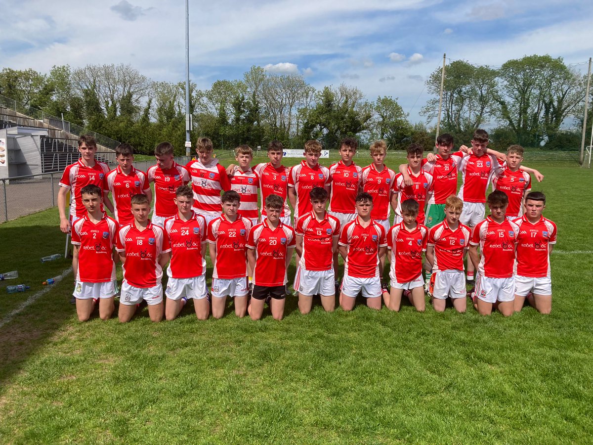 gda_mc's tweet photo. The Two Cork West/Mid u15 football teams that played Meath and Carlow in @carrigoon today. @OfficialCorkGAA @CastlehavenGAA @KilmeenKilbree @BandonGAA @GAACillnaMartra @NaomhAbanGAA https://t.co/YIXqwgyXzO