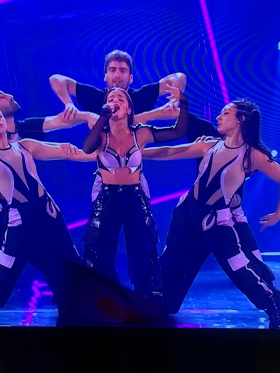 Ich hab da mal ne Frage: Wo hat die Sängerin aus Israel ihr besungenes 🦄 denn versteckt?

#Eurovision  #Eurovision2023  #ESC2022