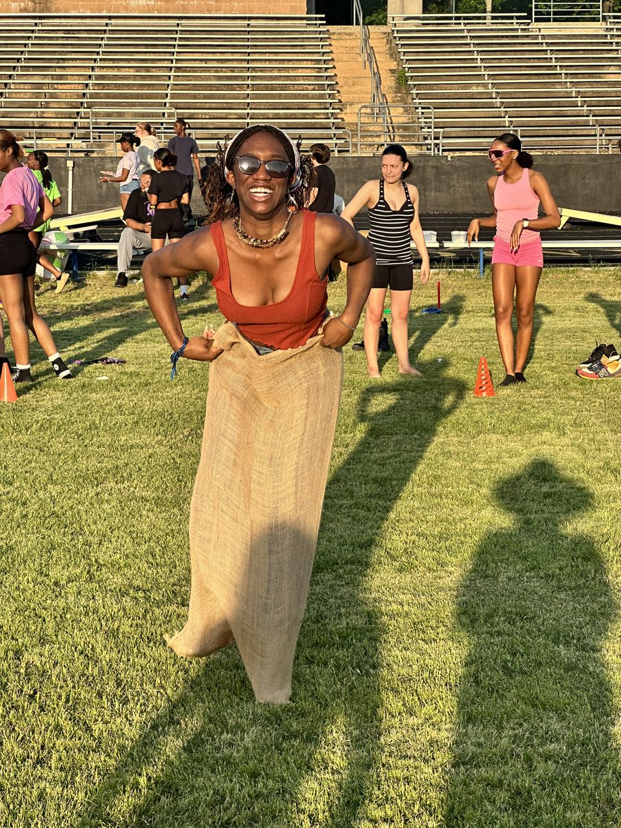 Our SGA sponsored Senior Light Up the Knight event was amazing!

We love our class of 2023! <a href="/KHSKnightsSGA/">Knightdale High School</a> <a href="/KnightdaleHS/">Knightdale High</a>