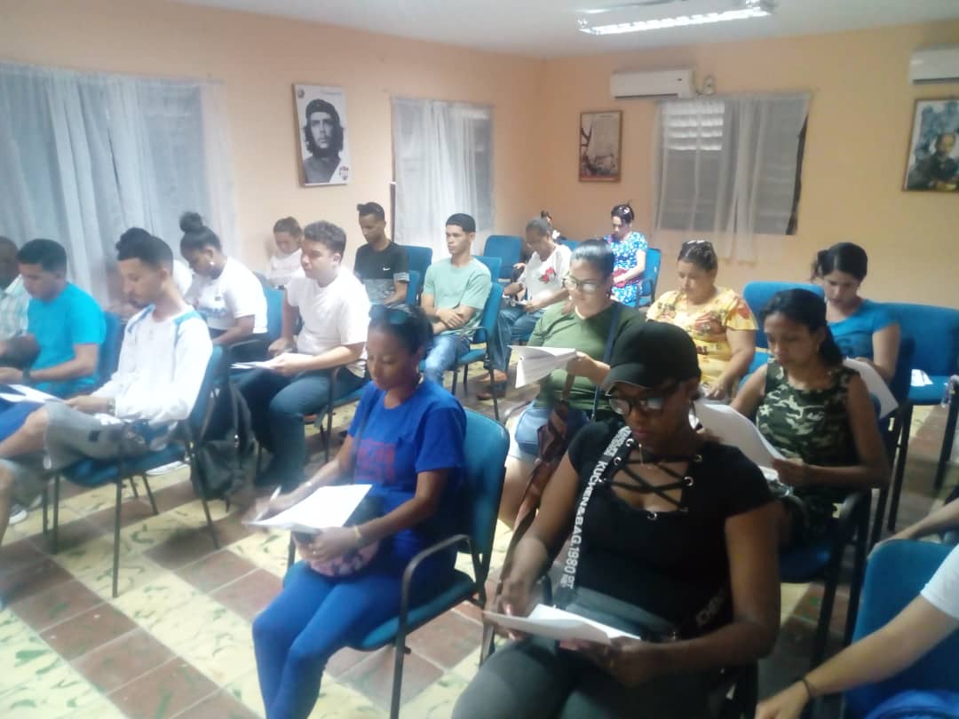 ComiteIsla's tweet photo. Sesión extraordinaria del Pleno de la UJC en #IslaDeLaJuventud  puntos tratados, Valoración sobre la Implementación de la Estrategía para Fortalecer el Papel Integral de la #UJC en el Presente y Futuro del País y Movimientos de Cuadros #UnaMejorJuventud  #Un26EnEl24 https://t.co/T0gVXHNKDm