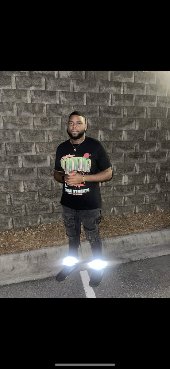 mike 😏 tweet media