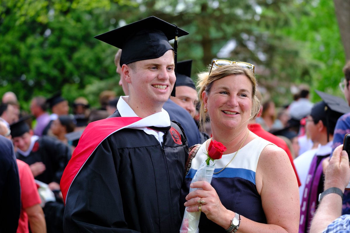WabashCollege's tweet photo. Little Giants forever! Congratulations grads! ๐๐ #WAF #AlwaysWabash #Wabashgrad23 https://t.co/OzPw9exdyx