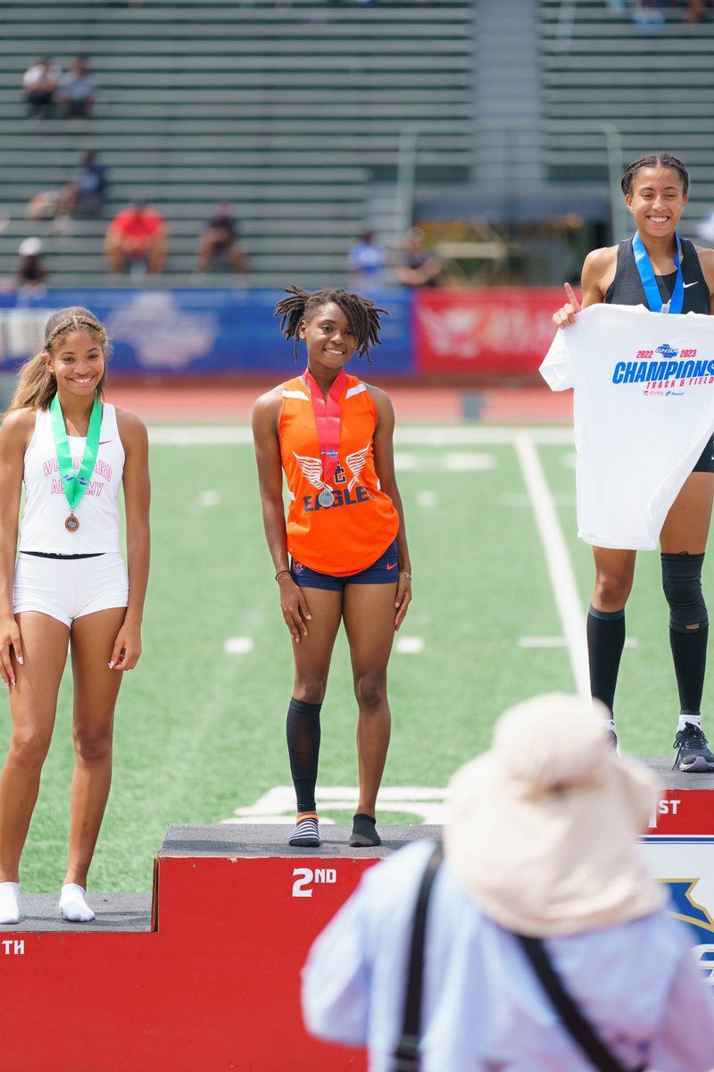 Coach Kelly tweet media