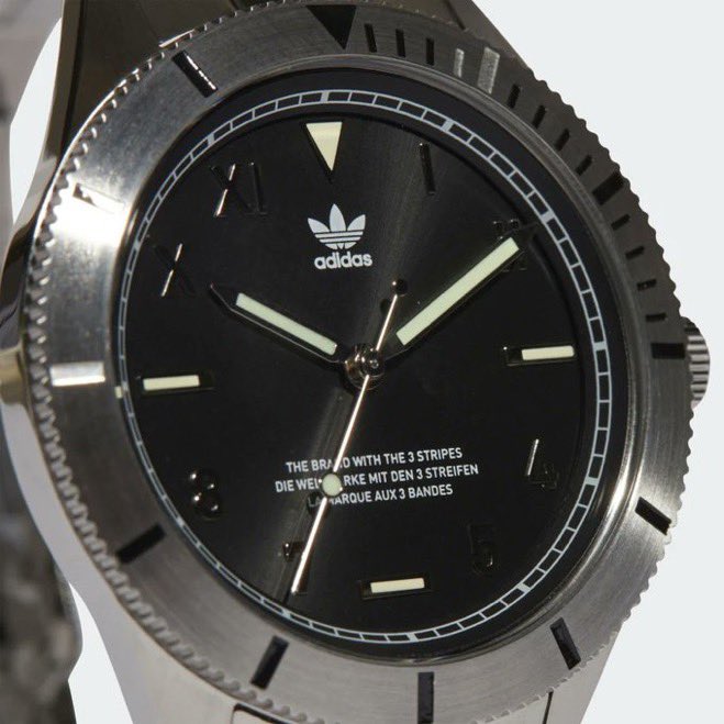 snkr_twitr's tweet photo. AD: 25% Off w/code MD2023 
adidas Edition Three SST Watch 'Silver Metallic'

Shop -> https://t.co/55elQItkFb https://t.co/HfTXC9FnmR