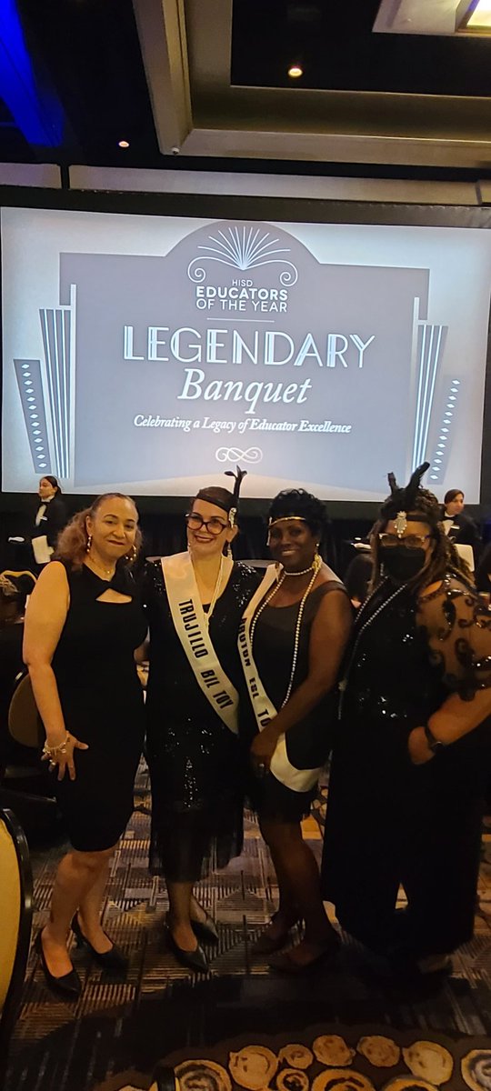 SayitSavoy's tweet photo. Enjoyed celebrating our Teacher of the Year, Bilingual Teacher of the Year, our ESL Teacher of the Year, and Librarian of the Year! @SuttonES_HISD #HISDEOY #roaring20s https://t.co/9DNHWZQtp5