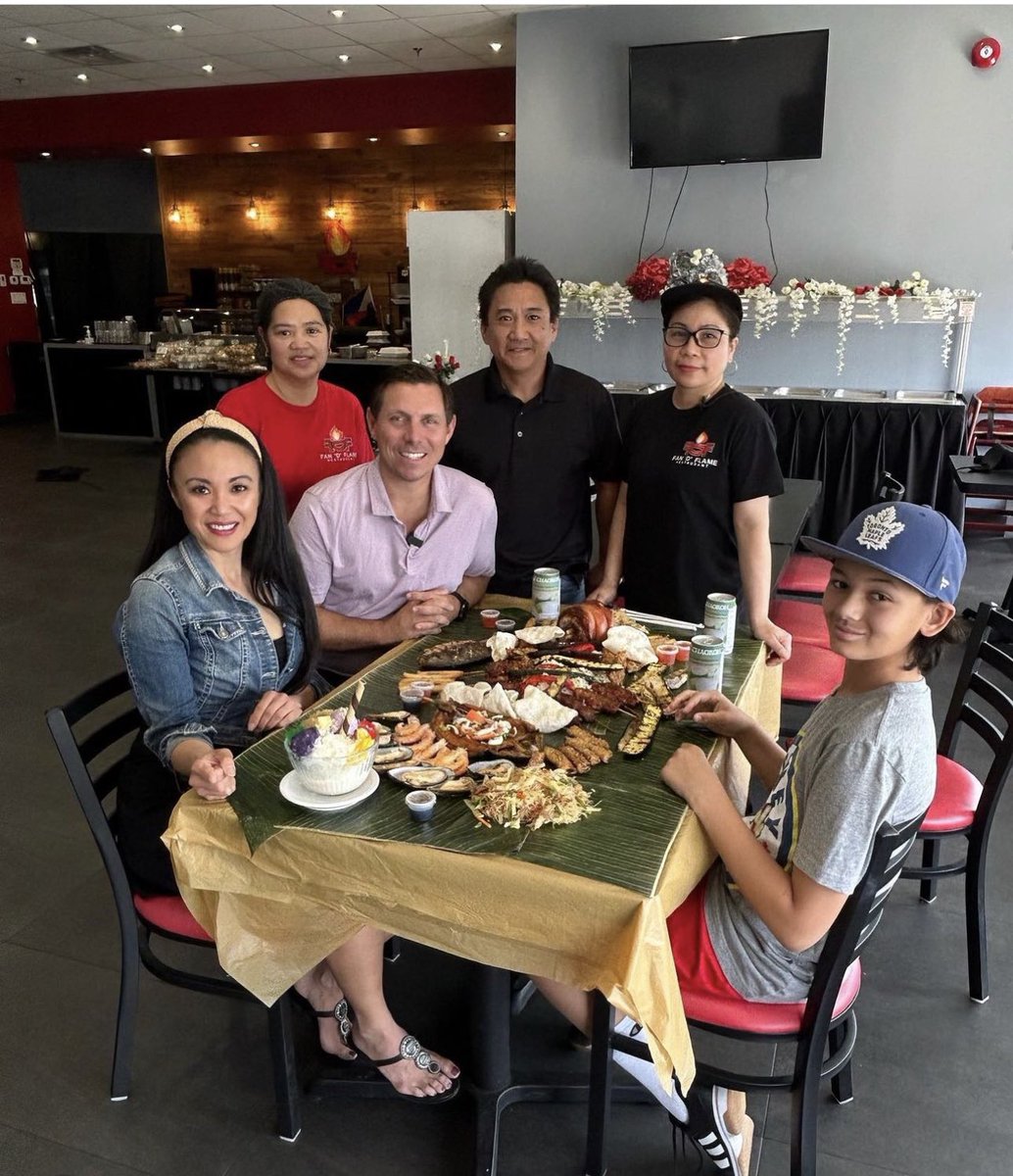 Patrick Brown on Twitter "Had a delicious "Kamayan" lunch at FAN "D